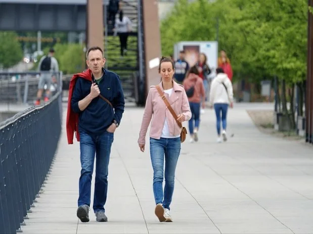 그렇다면 결국 중고폰 아닌가? 리퍼폰은 쓸만한가?